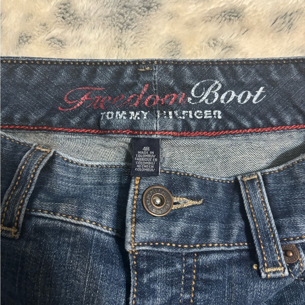 size 4 tommy hilfiger bootcut jeans - Picture 2 of 3